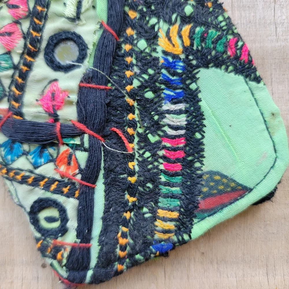 🎱🔮 Free People Boho Embroidered Repurposed vtg banjara hippie Wallet card case - Picture 12 of 16